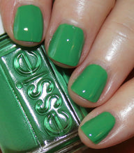 Cargar imagen en el visor de la galería, On The Roadie (1913)