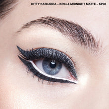 Cargar imagen en el visor de la galería, Covergirl Katy Kat perla Delineador de ojos