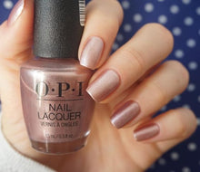 Cargar imagen en el visor de la galería, Hittin the portuguese pavement (SR J20) - Liquidación!