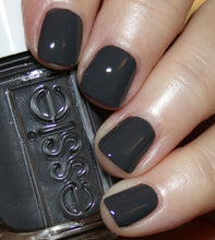 Cargar imagen en el visor de la galería, On Mute (686)