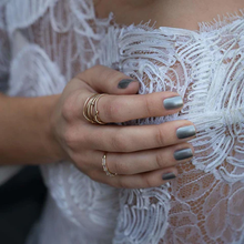 Cargar imagen en el visor de la galería, Two pearls in a pod (NL E99)