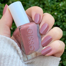 Cargar imagen en el visor de la galería, Walk The Hemline (36)