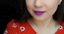 Cargar imagen en el visor de la galería, Maybelline Colorsensational Lipstick – 681 Vibrant Violet ✅