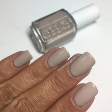 Cargar imagen en el visor de la galería, Sand Tropez (668)