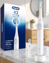 Cargar imagen en el visor de la galería, Oral-B iO Series 2 Kit de inicio de cepillo de dientes eléctrico recargable
