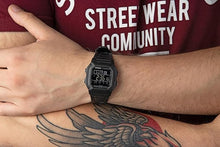 Cargar imagen en el visor de la galería, Casio Colección Reloj ln24  digital unisex, negro
