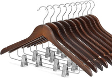Cargar imagen en el visor de la galería, TOPIA HANGER Perchas de madera con clips de metal ajustables y gancho giratorio de 360°, perchas de madera de alta calidad
