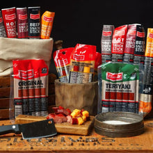 Cargar imagen en el visor de la galería, Paquete variado de snacks ricos en proteínas | Carne seca sin gluten | Regalos de Navidad para hombres
