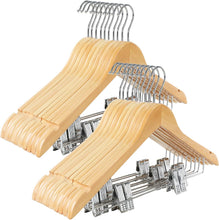 Cargar imagen en el visor de la galería, TOPIA HANGER Perchas de madera con clips de metal ajustables y gancho giratorio de 360°, perchas de madera de alta calidad
