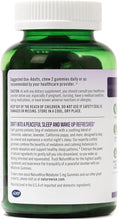 Cargar imagen en el visor de la galería, NatureWise Gomitas de melatonina de 5 mg, sin medicamentos, sin hábito, apoyo para dormir con Ashwagandha, raíz de valeriana, bálsamo de limón, mora y limón, vegano, sin gluten, sin OMG, 90 unidades ln26

