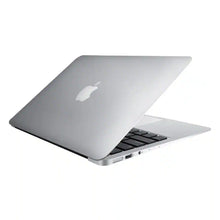 Cargar imagen en el visor de la galería, Apple - MacBook Air 11.6" certificado reacondicionado - Intel Core i5 con 4GB de memoria - 128GB de almacenamiento flash (2015) - Plata
