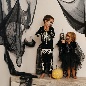 LessMo 200x80Inch (5x2m) Halloween Black Creepy Cloth para decoraciones de fiestas al aire libre, gasa de tela espeluznante y aterradora