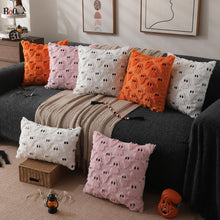 Cargar imagen en el visor de la galería, Fundas de almohada de Halloween DFXSZ Juego de 2 fundas de almohada de 18x18 pulgadas Ghost blanco Fundas de almohada de lana de piel sintética suave para silla Sofá Dormitorio Sala de estar Decoración del hogar
