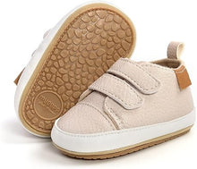 Cargar imagen en el visor de la galería, Zapatillas antideslizantes Botinas
