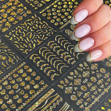 Cargar imagen en el visor de la galería, 30 hojas de calcomanías de uñas doradas 3D autoadhesivas de estrella para arte de uñas A24
