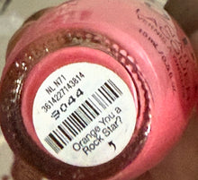 Cargar imagen en el visor de la galería, Orange You a Rock Star (NL N71)
