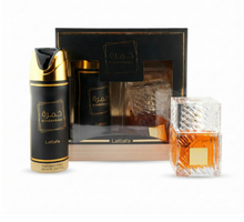 Cargar imagen en el visor de la galería, Lattafa Khamrah - Juego de regalo de 2 piezas con 3.4 fl oz Edp + 6.8 fl oz de Spra perfumado
