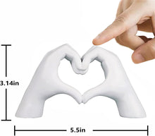 Cargar imagen en el visor de la galería, Decoración blanca, escultura de manos de corazón para decoración de sala de estar A19
