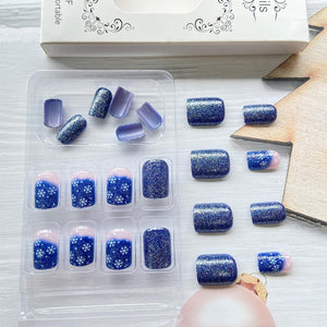 Uñas postizas a presión de Navidad, uñas postizas cuadradas cortas con diseños de copos de nieve, uñas postizas de Navidad, uñas postizas azules con purpurina,A22 uñas postizas de cobertura completa