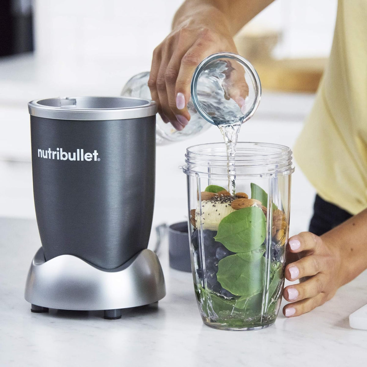 Nutrient Extractor Nutribullet Extractor de nutrientes 600W con 12 piezas – SupplyRD.com