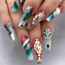 Cargar imagen en el visor de la galería, Uñas postizas largas a presión de Navidad, uñas postizas acrílicas rojas con diseño de diamantes de imitación, polvo con purpurina verde degradado, juego de uñas de gel reutilizable a22 , uñas postizas
