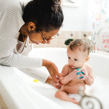 Cargar imagen en el visor de la galería, Aveeno Baby Terapia de eccema 5 unidades
