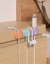 Cargar imagen en el visor de la galería, Paquete de 8 clips magnéticos para cables, soporte de cable ajustable para gestión de cables debajo del escritorio a22
