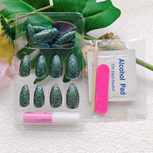 Cargar imagen en el visor de la galería, Uñas postizas a presión de almendra, uñas postizas de Navidad con pegamento, uñas postizas acrílicas con diseños de purpurina, color verde, cobertura completa, A22 auñas artificiales brillantes,
