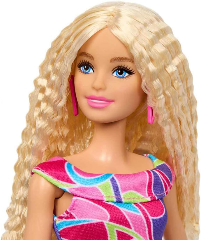 Barbie Fashionistas - Muñeca n.º 223, con cabello rubio ondulado Q1