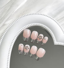 Cargar imagen en el visor de la galería, Y2K - Uñas postizas a presión medianas con punta francesa de ataúd MABKJLF de cobertura completa, uñas postizas con pegamento de estrella con diseños de diamantes de imitación, uñas artificiales brillantes para mujeres y niñasz a22 , 24 unidades
