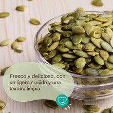 Cargar imagen en el visor de la galería, Semillas de calabaza crudas orgánicas 3 oz

