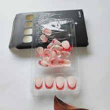 Cargar imagen en el visor de la galería, Uñas postizas a presión de Navidad, cuadradas cortas, francesas, rojas, con bonitos diseños de copos de nieve, uñas con pegamento, uñas de Navidad, cobertura completa,a22  uñas postizas

