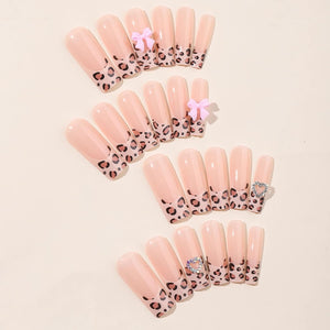 BABALAL Uñas postizas largas cuadradas a presión, uñas postizas marrones, guepardo, punta francesa, con pegamento, lazo rosa,a22  diseño de corazón, uñas acrílicas
