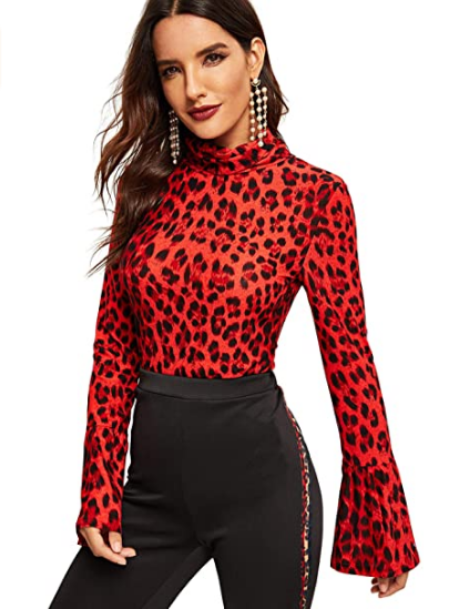 SweatyRocks playera básica de cuello alto con estampado de leopardo Rojo NDP57