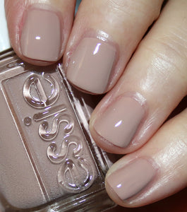 Wild nude (1124)