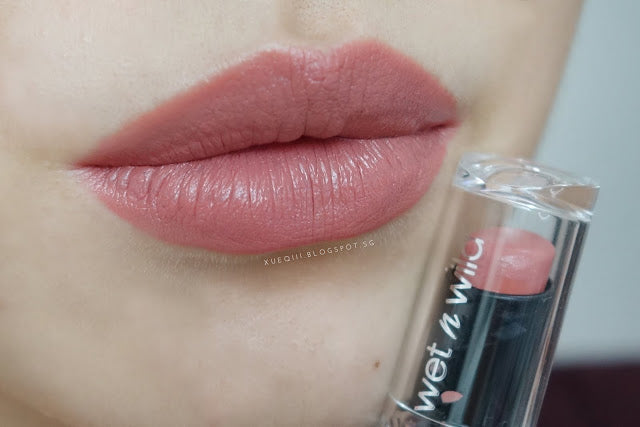 Lápiz labial mate Wet n Wild,  Bare it All  ✅