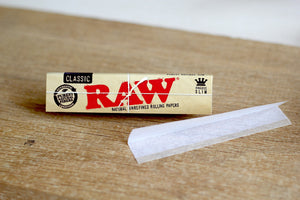Raw Tamaño King - Papel de liar orgánico super fino, 32 hojas por paquete